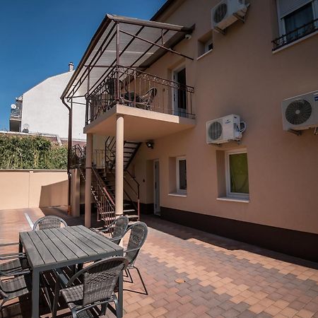 Mokka Apartman Σέγκεντ Εξωτερικό φωτογραφία