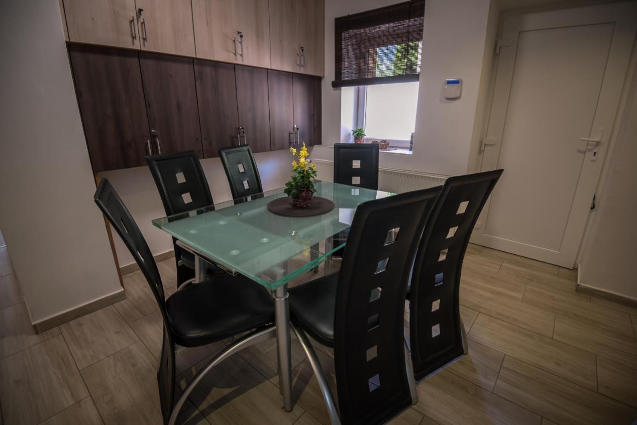 Mokka Apartman Σέγκεντ Εξωτερικό φωτογραφία